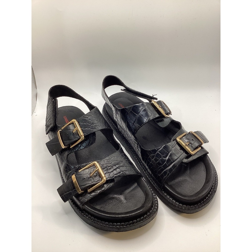 UNIONBAY Black Croc-Textured Buckle Sandals